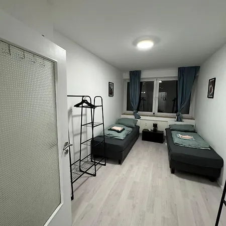 Monteurwohnung Business Langenfeld דירה