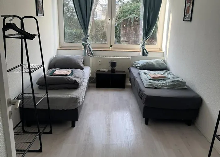 Monteurwohnung Business Langenfeld * 门兴格拉德巴赫